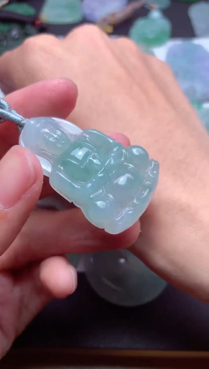 【闪购商品】翡翠颈饰未镶嵌天然翡翠