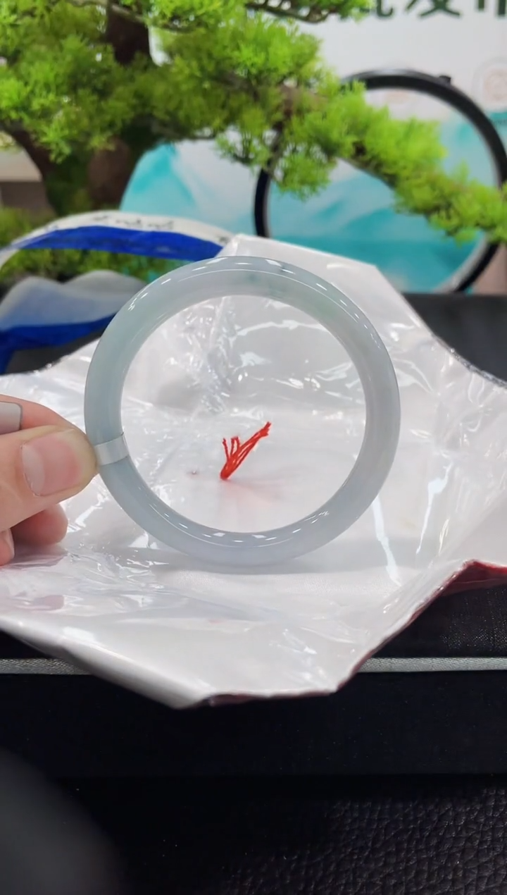 【闪购商品】翡翠手镯未镶嵌手镯