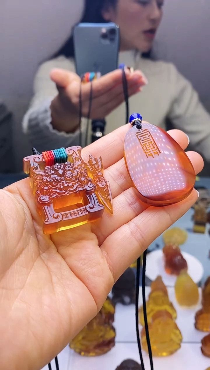 【闪购商品】琥珀吊坠(赠链)未镶嵌HP95-44（两个）