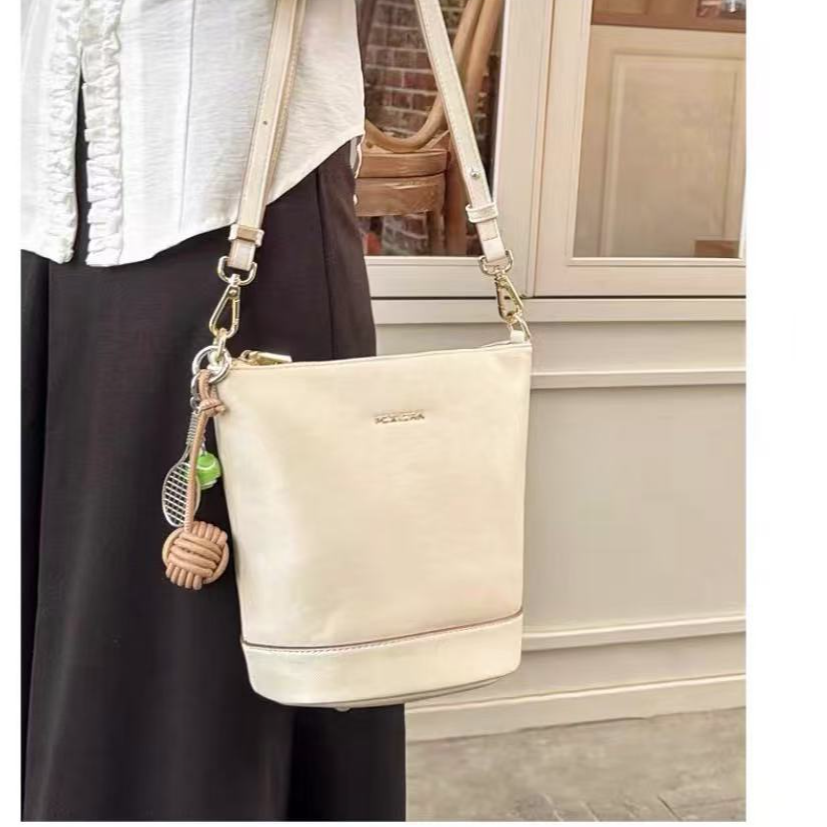 稻草人女包可调节肩带手拎斜挎单肩包简约休闲百搭送女友礼物桶包