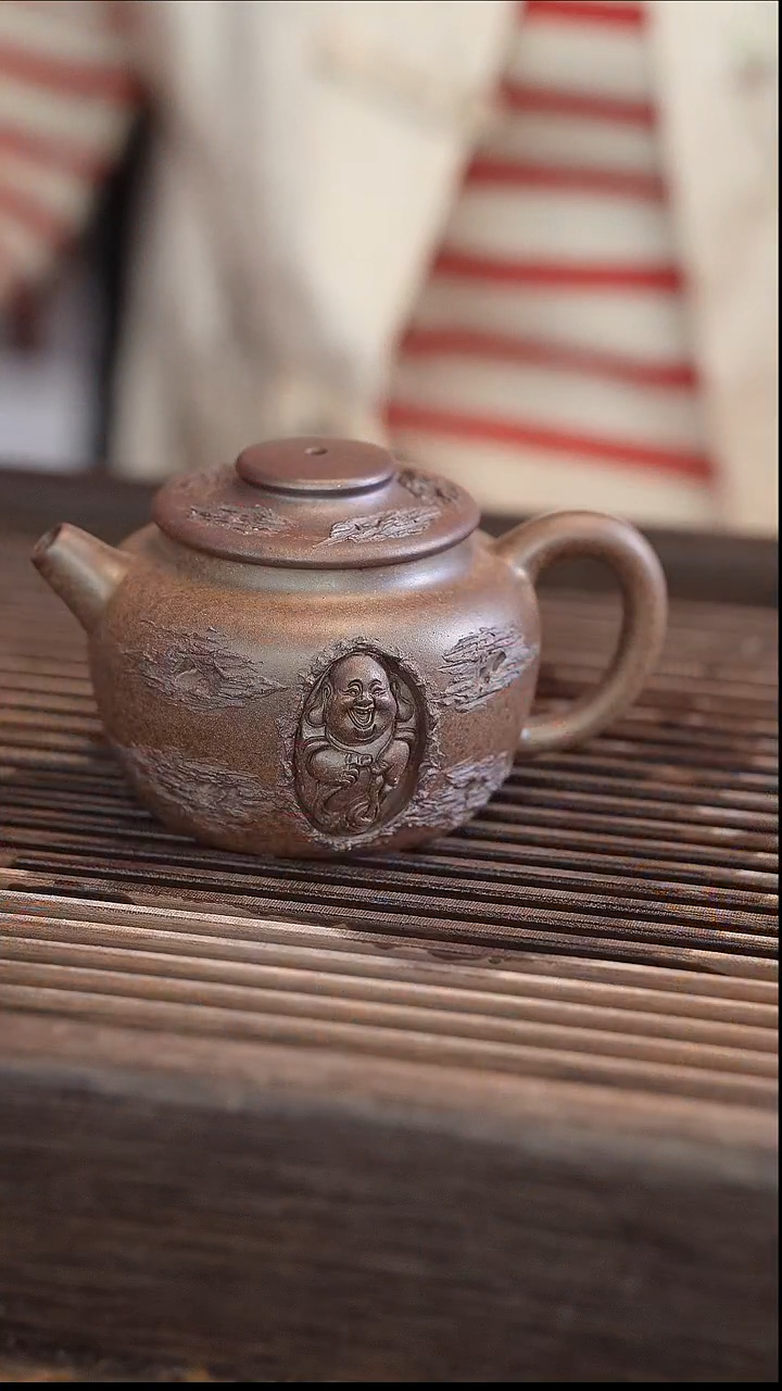 茶壶紫砂巨轮佛 190cc