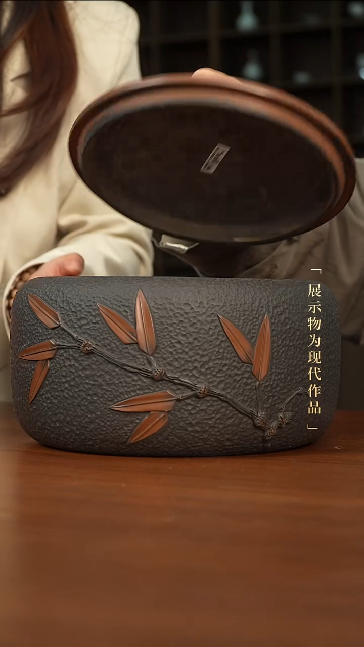 建水紫陶全手工竹节堆贴五饼罐