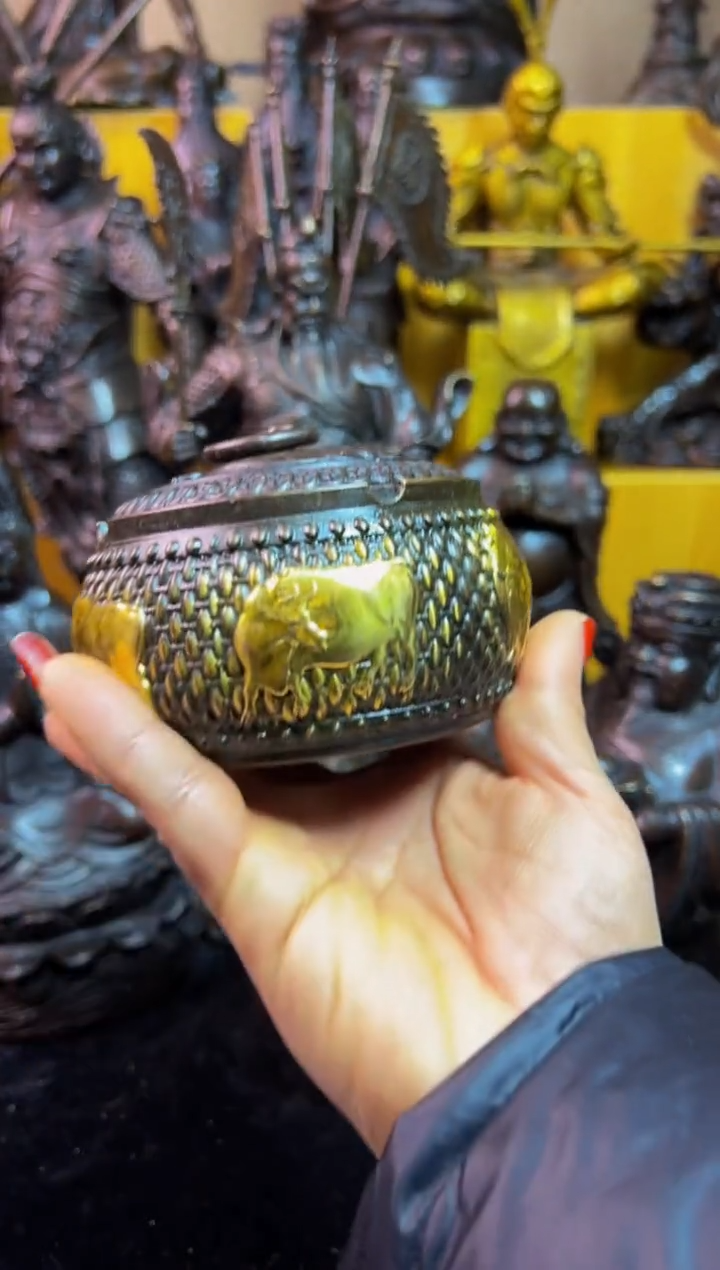 【闪购商品】1案台摆件 物品摆件