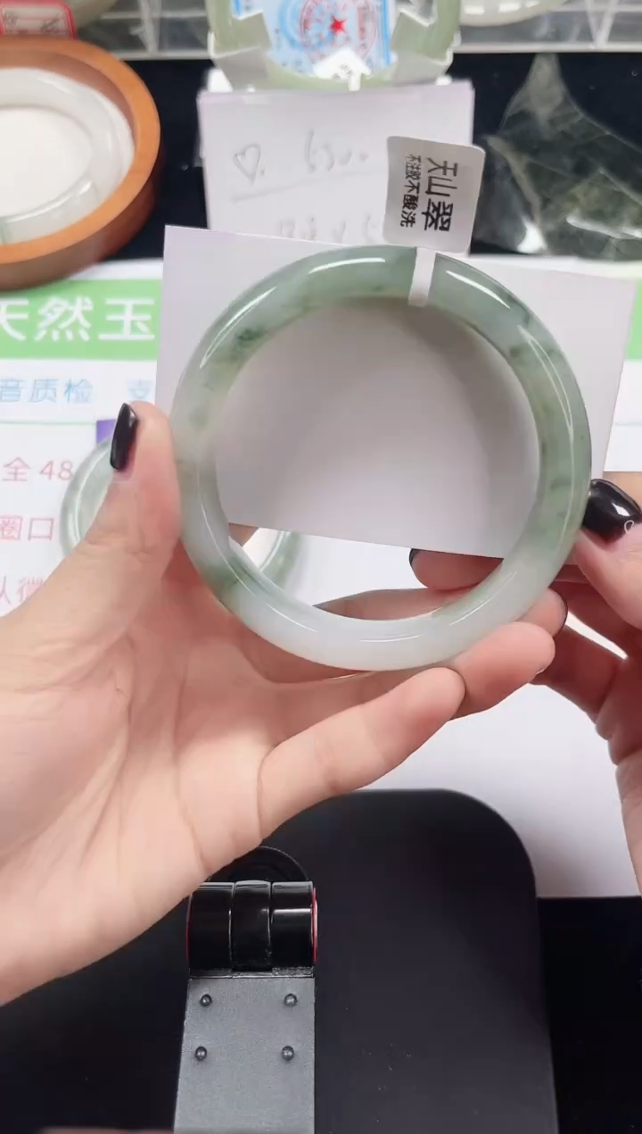 未镶嵌手镯石英质玉65-59/60