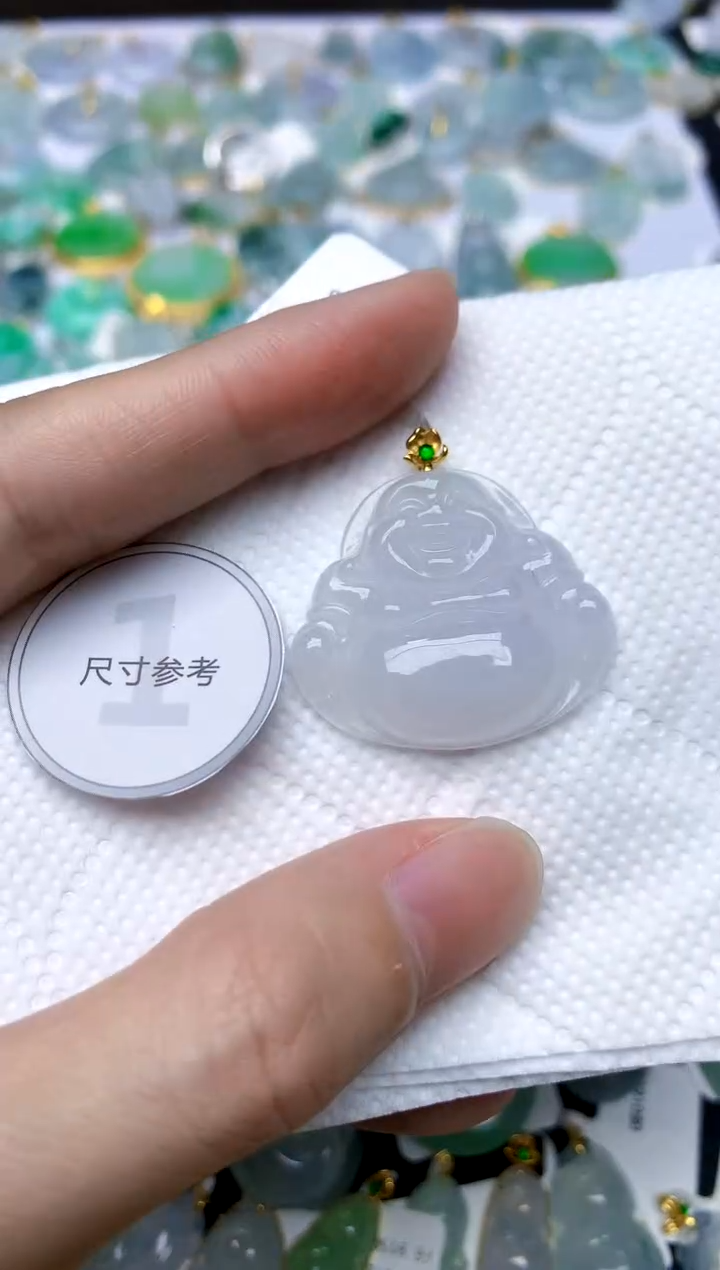 颈饰18K金镶嵌翡翠天然A货翡翠