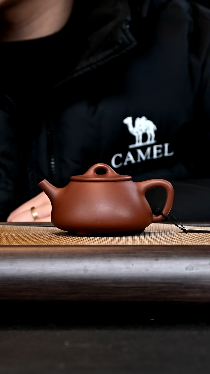 【闪购商品】紫砂茶壶Aj2456 平盖石瓢 红紫泥