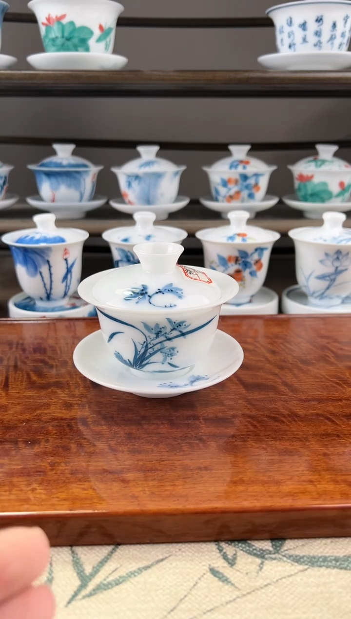 微瑕高冰兰花130ml三才盖碗