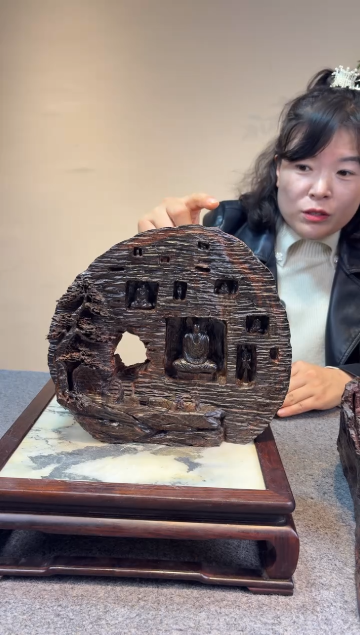 交趾黄檀（大红酸枝）劉****9大红酸枝