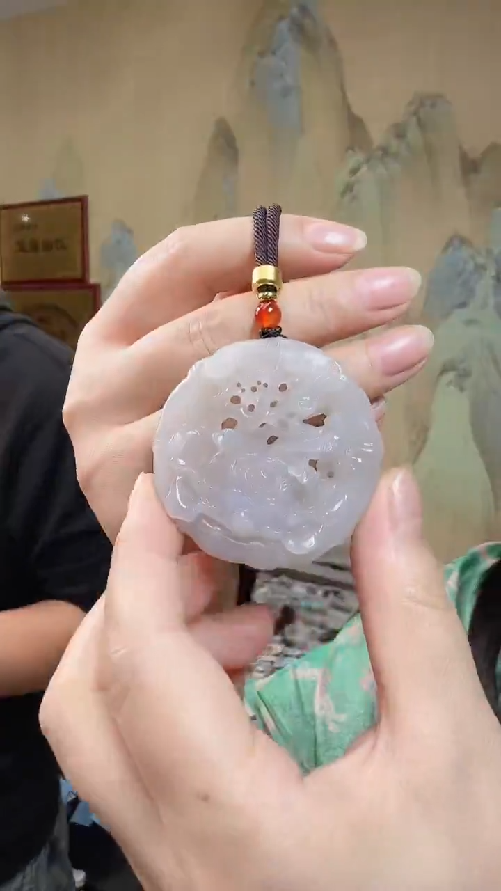 颈饰未镶嵌和田玉.