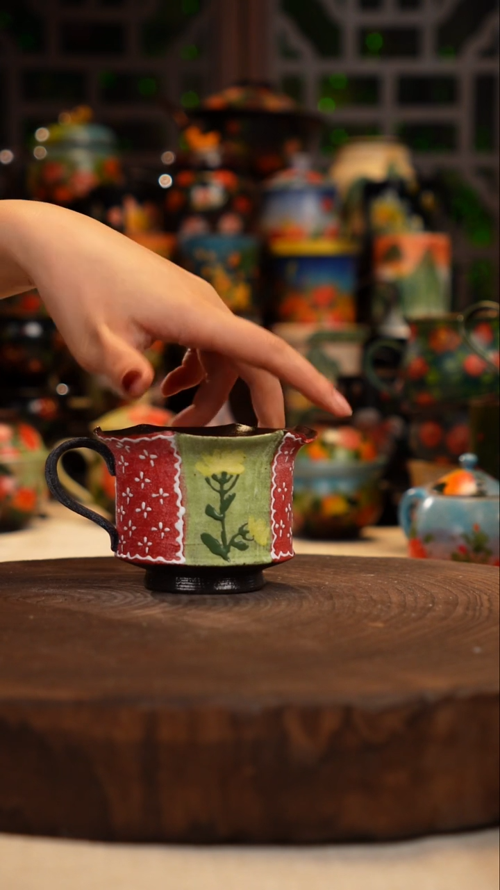 手绘 油画釉下彩   杯子