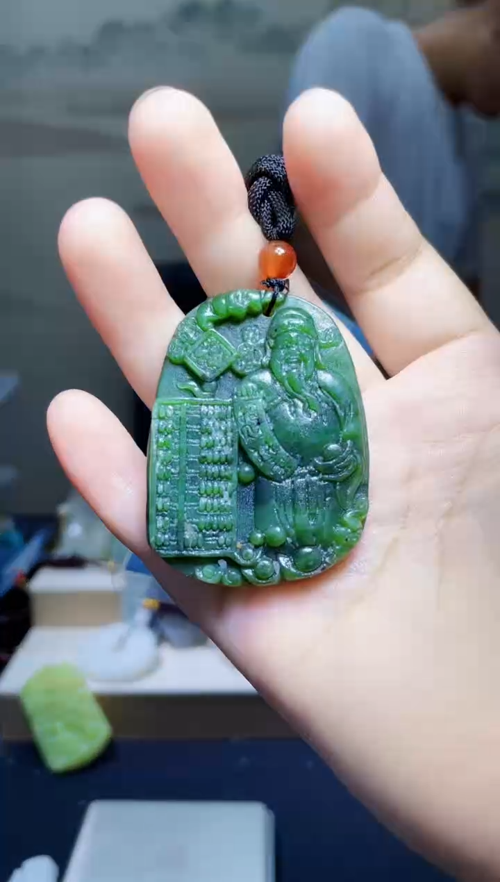 颈饰未镶嵌和田玉1