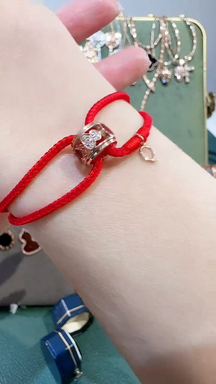 【闪购商品】玛瑙/玉髓手链18K金镶嵌18K金钻石葫芦手链