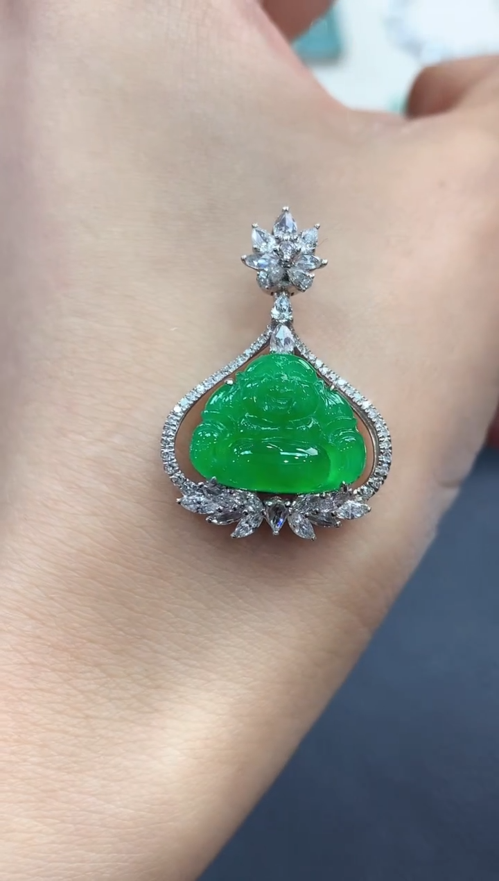 【闪购商品】翡翠吊坠(不含链)18K金镶嵌D69  