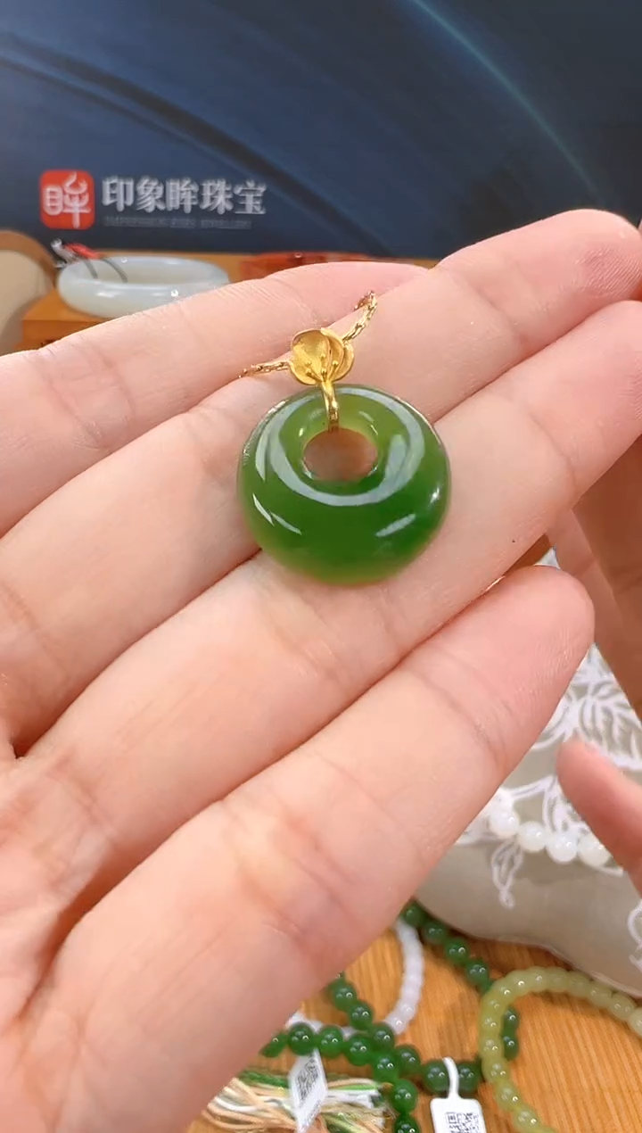 18K金镶嵌和田玉耳饰多样性拍一发一 cg