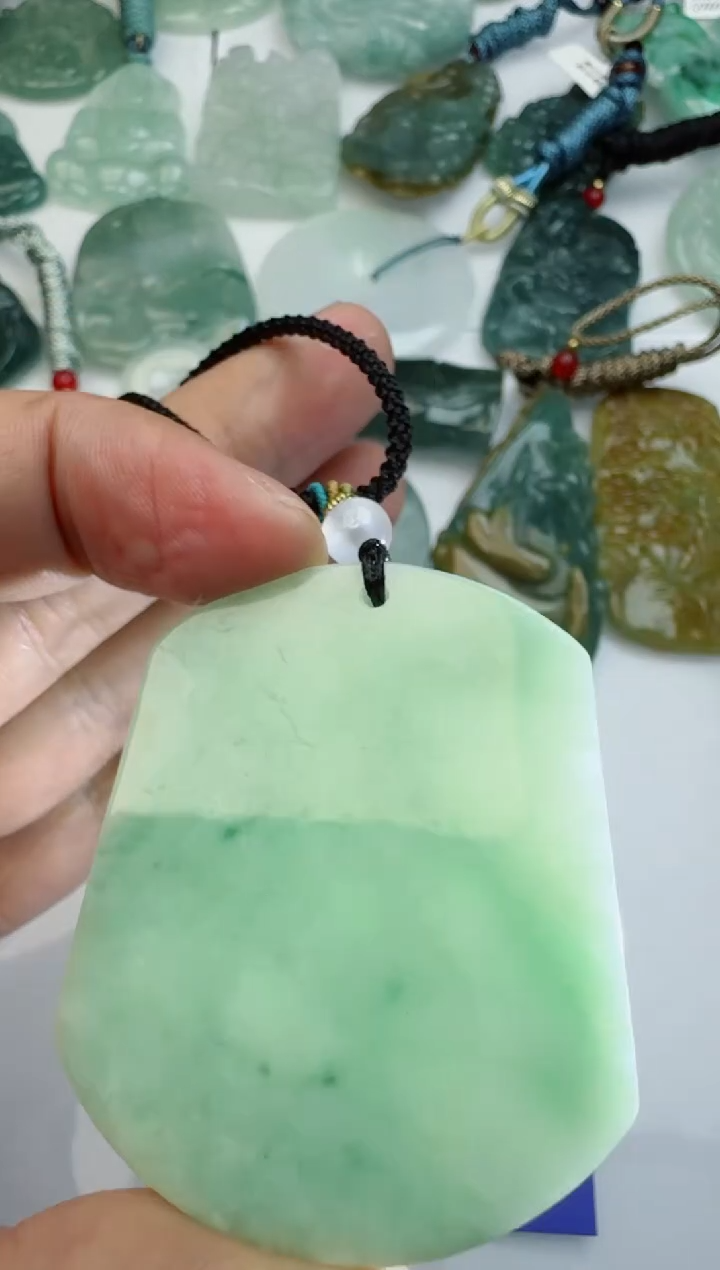 【闪购商品】翡翠吊坠(不含链)未镶嵌11111111111111