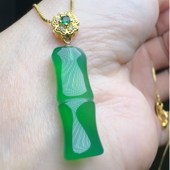 ST1613【福嘟嘟珠宝】冰翠芙蓉玉玛瑙绿竹节吊坠-配绳-送礼佳品