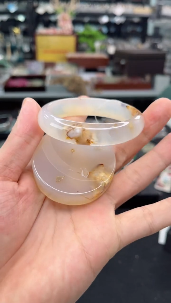 【闪购商品】石英质玉手镯未镶嵌55圈口（赠品镯心）3002