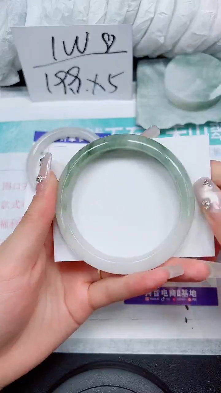 【闪购商品】石英质玉手镯未镶嵌A111-61`62`63`