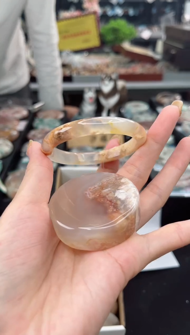 【闪购商品】石英质玉手镯未镶嵌50圈口（赠品镯心）16600017