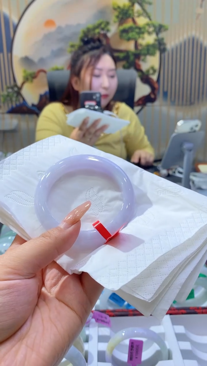 翡翠手镯未镶嵌多人01726