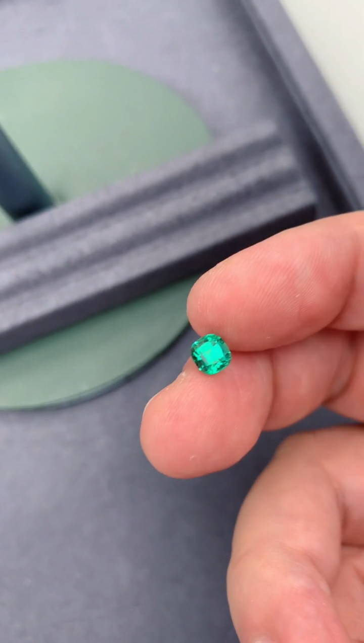 【闪购商品】祖母绿裸石未镶嵌70分祖母绿