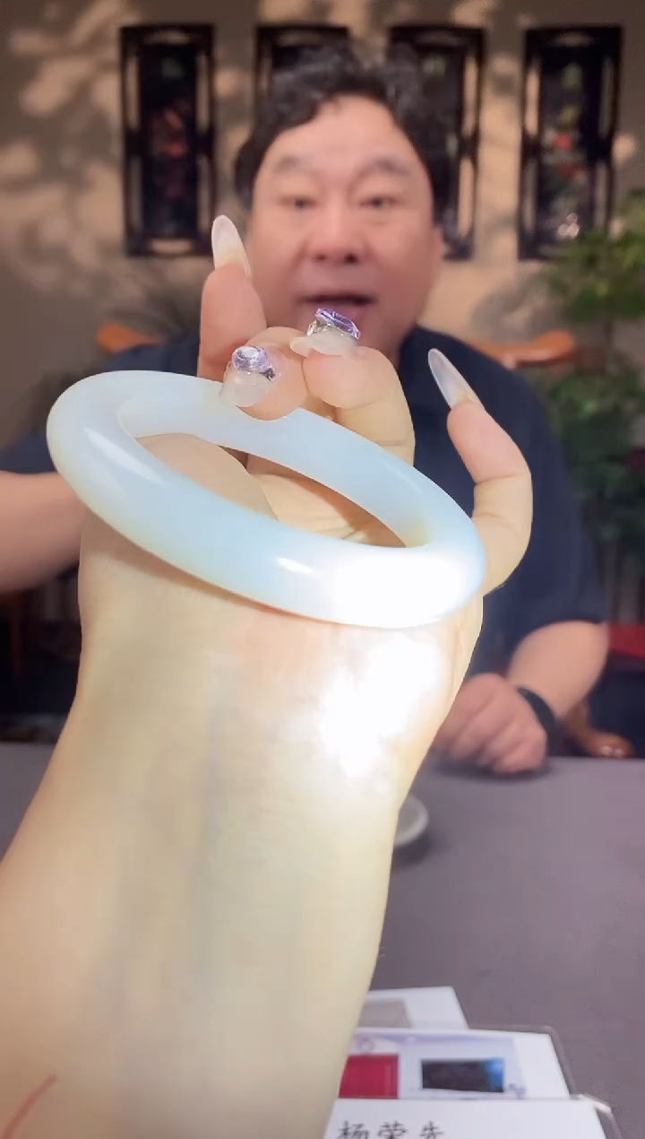 和田玉未镶嵌颈饰A534