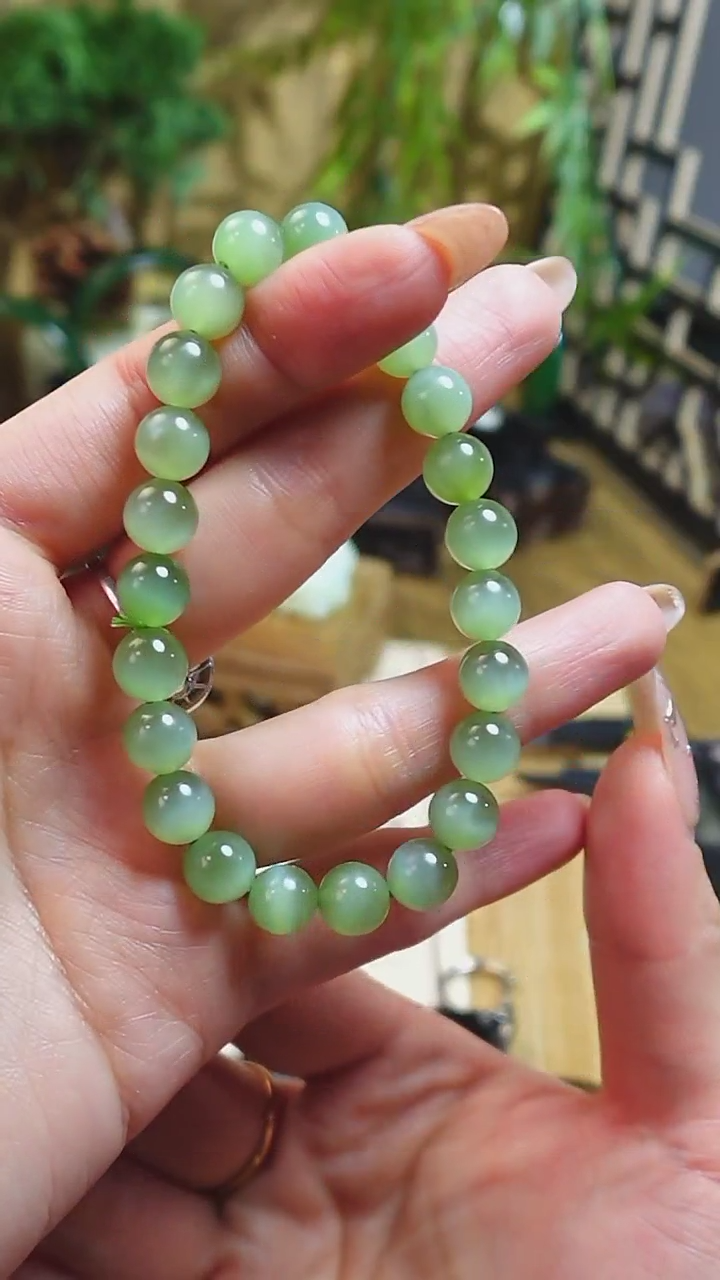 【闪购商品】和田玉手串未镶嵌俄料碧玉偏粉青猫眼卡8mm