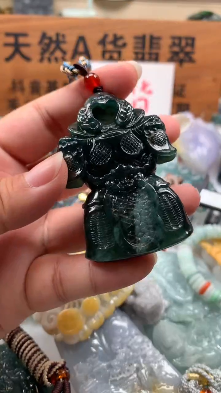 【闪购商品】翡翠颈饰未镶嵌保真天然A货翡翠