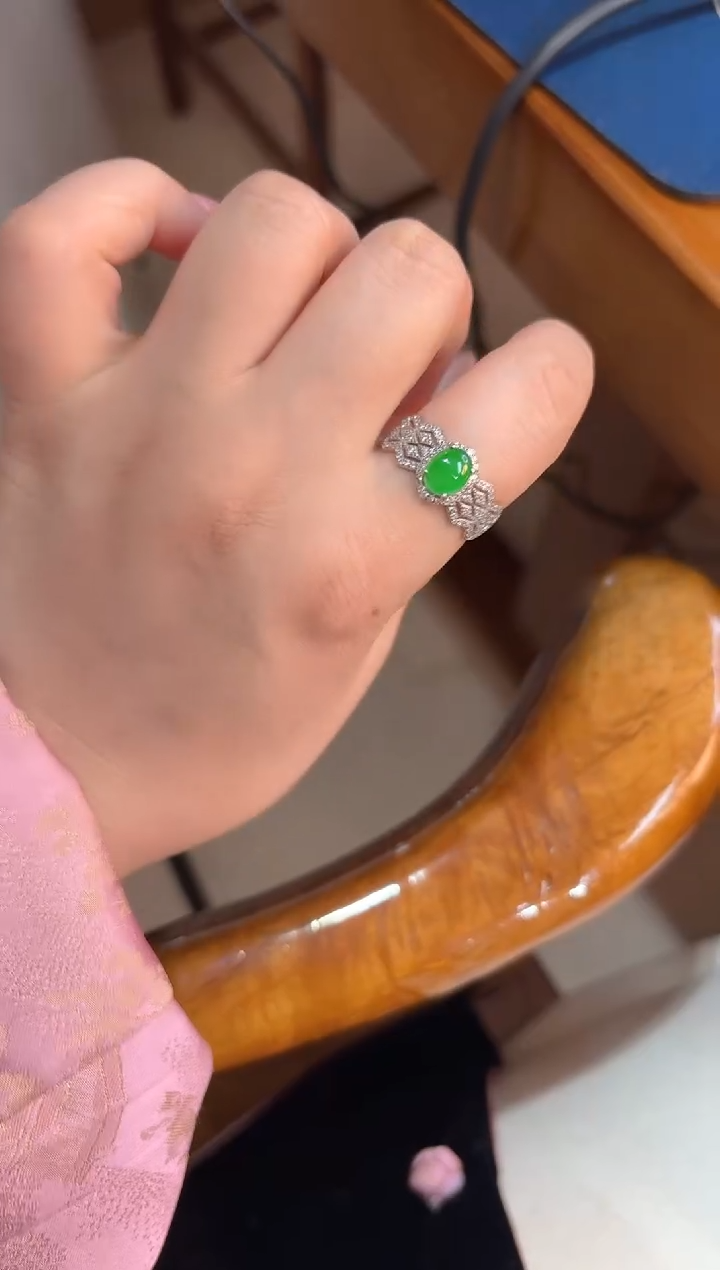 【闪购商品】翡翠戒指银S925镶嵌天然A货翡翠戒指