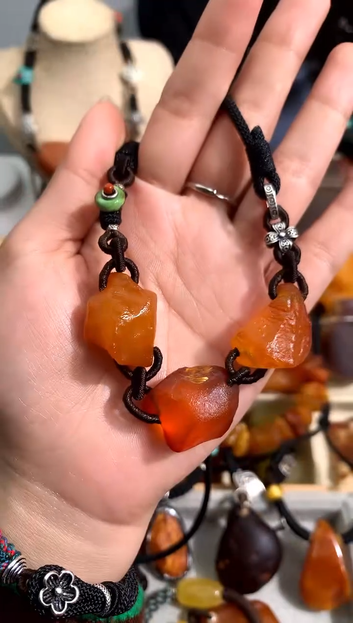 【闪购商品】蜜蜡裸石未镶嵌似玉