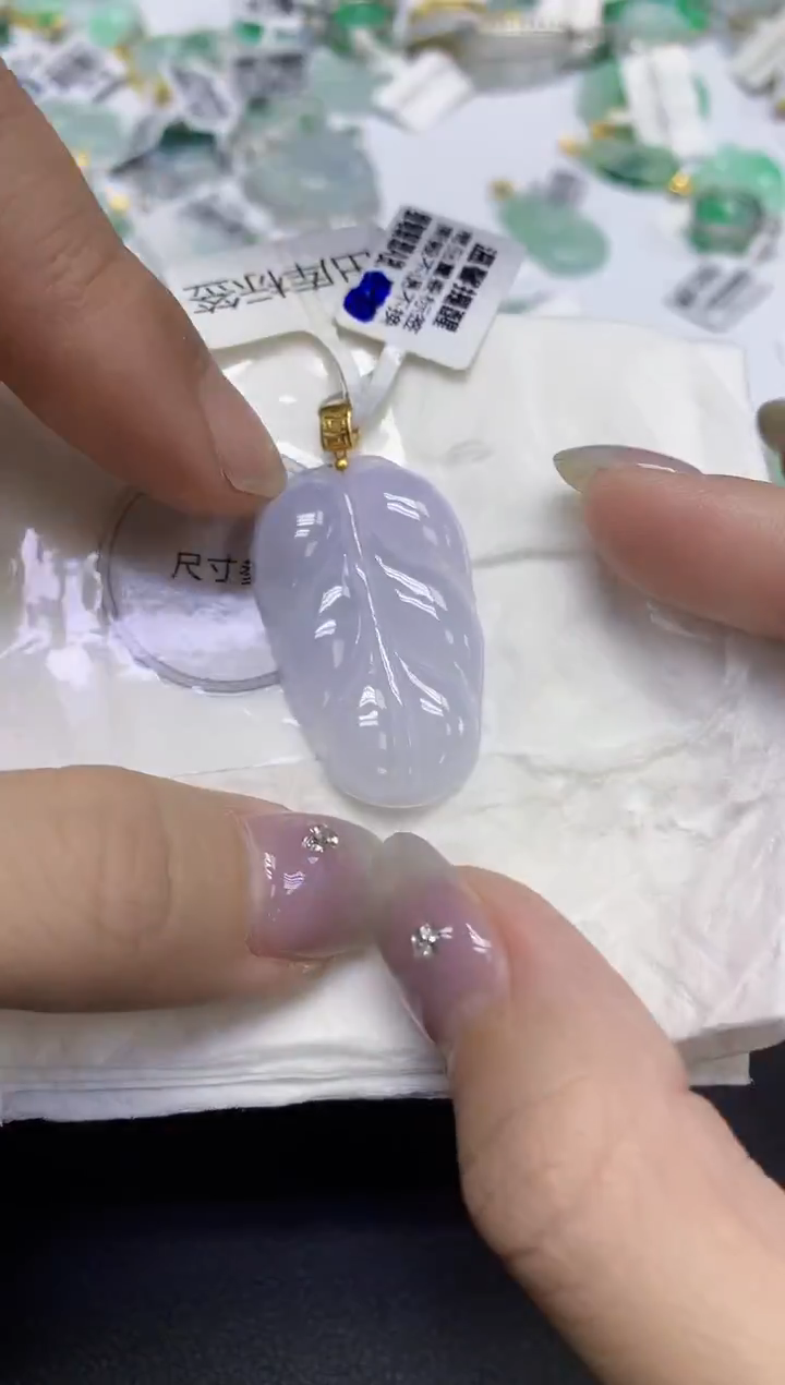 颈饰18K金镶嵌翡翠天然缅甸翡翠A货百元以上9元证书费自理