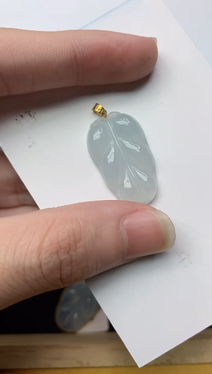 【闪购商品】翡翠颈饰18K金镶嵌75.........