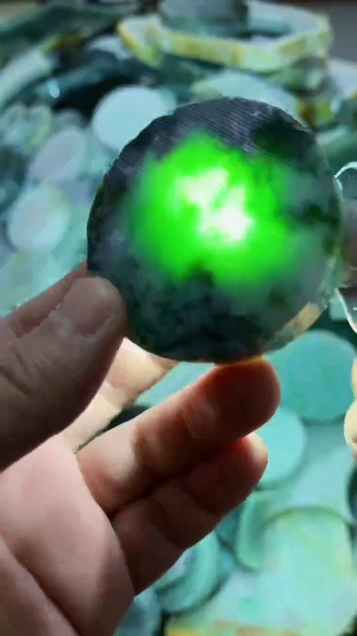 【闪购商品】翡翠挂件未镶嵌A货康壹134