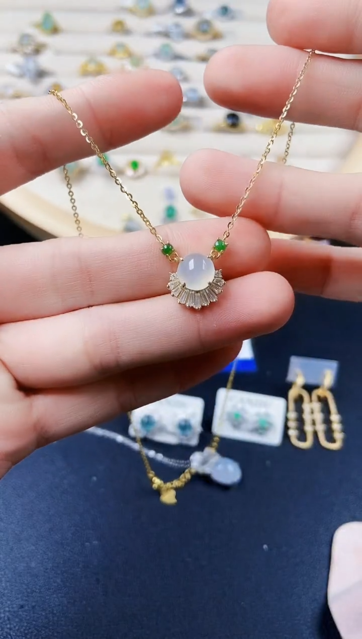 【闪购商品】翡翠颈饰银S925镶嵌64564