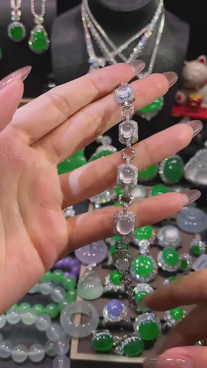 18K金镶嵌手链翡翠手链