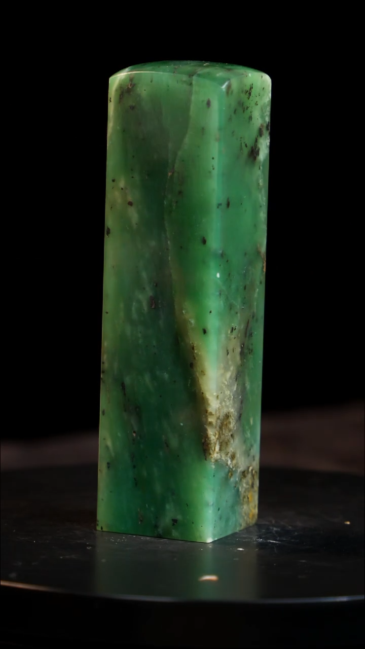 青田石绿稀少品种