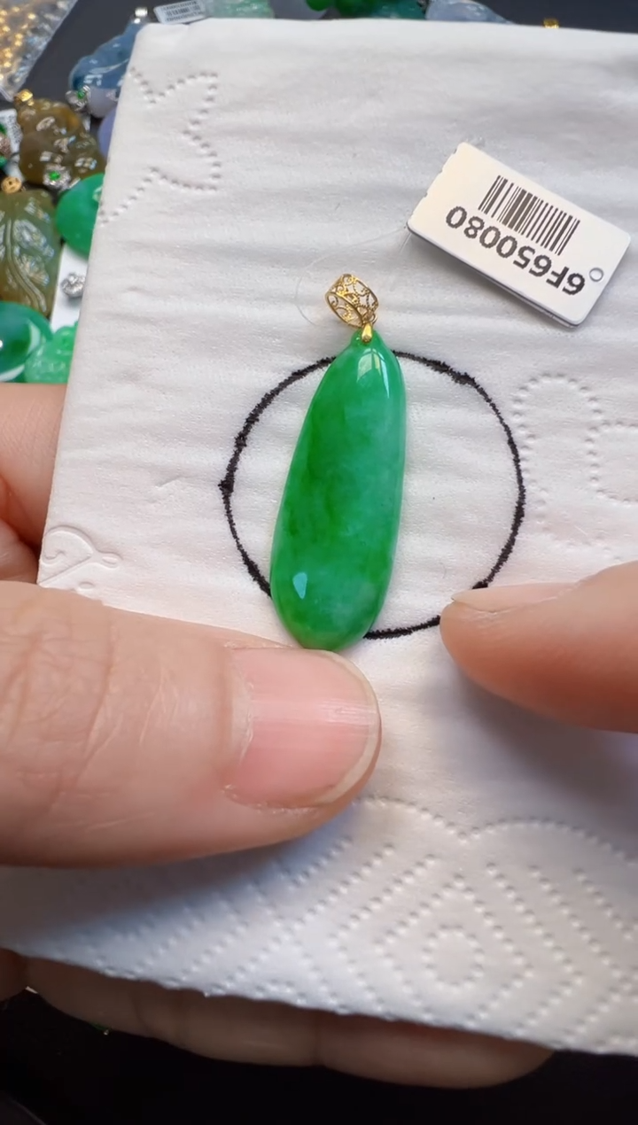 【闪购商品】翡翠吊坠(不含链)18K金镶嵌660