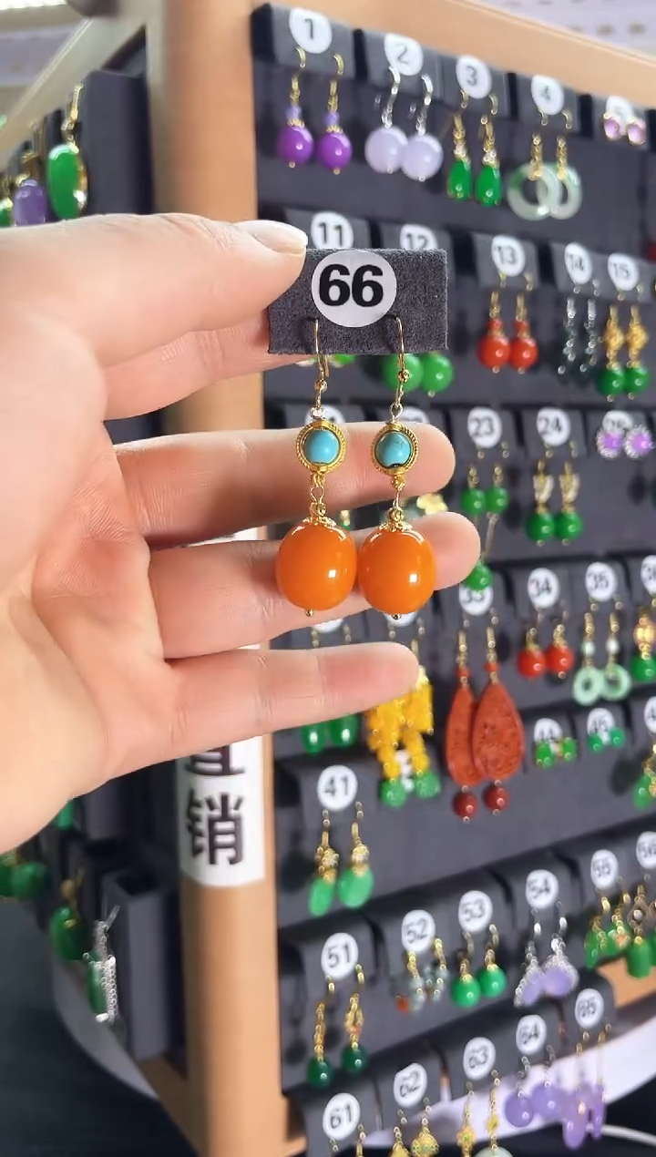 【闪购商品】蜜蜡耳饰银S925镶嵌66...