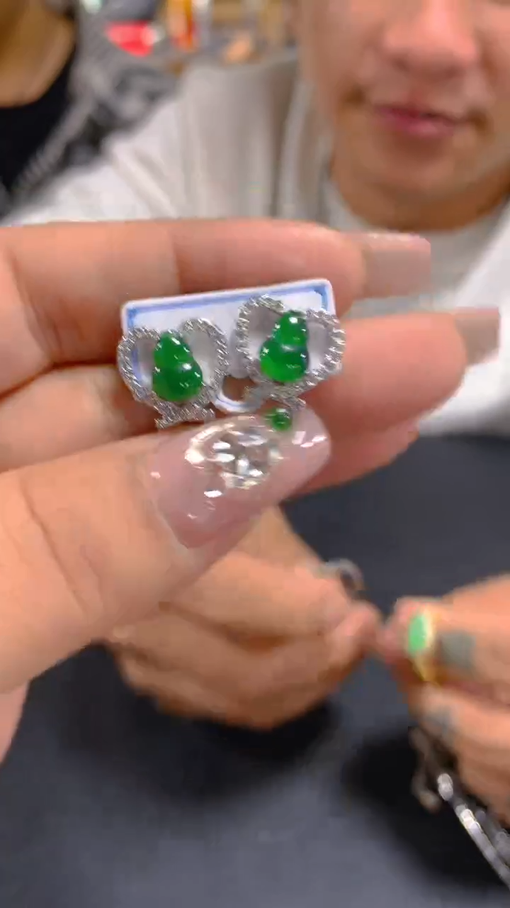 【闪购商品】翡翠耳饰未镶嵌0196307160