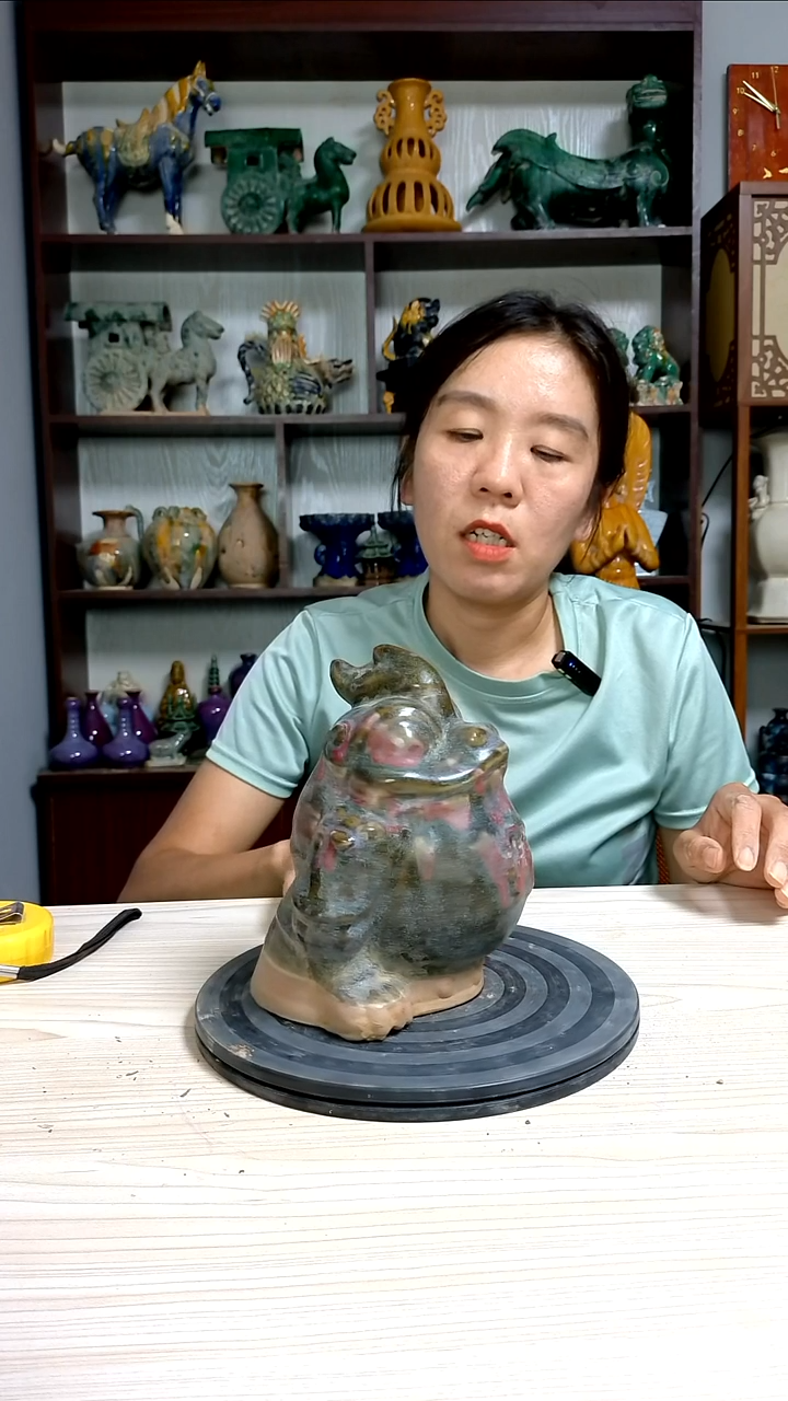 经典精美复古风格瓷器