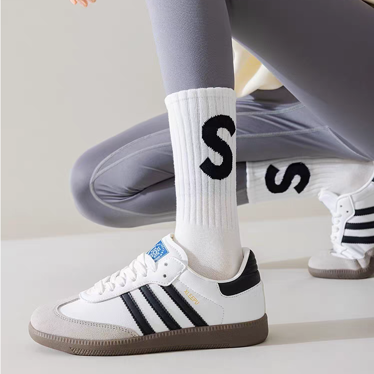 钟意宠粉-misswiss配鲨鱼裤S字母男女运动中筒袜-【发4双】W00401