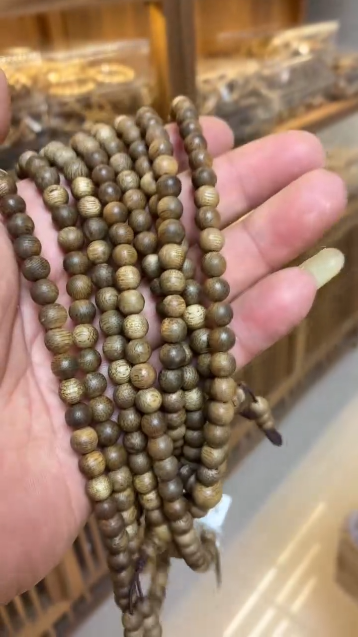 沉香手串 文莱圆珠长串0.7多样性发其一