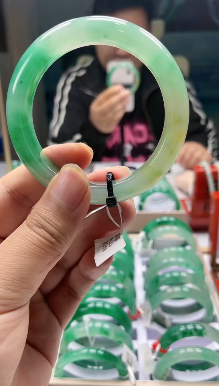 石英质玉手镯未镶嵌非洲翠手镯多样性发货