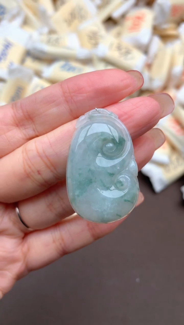 【闪购商品】翡翠挂件未镶嵌一
