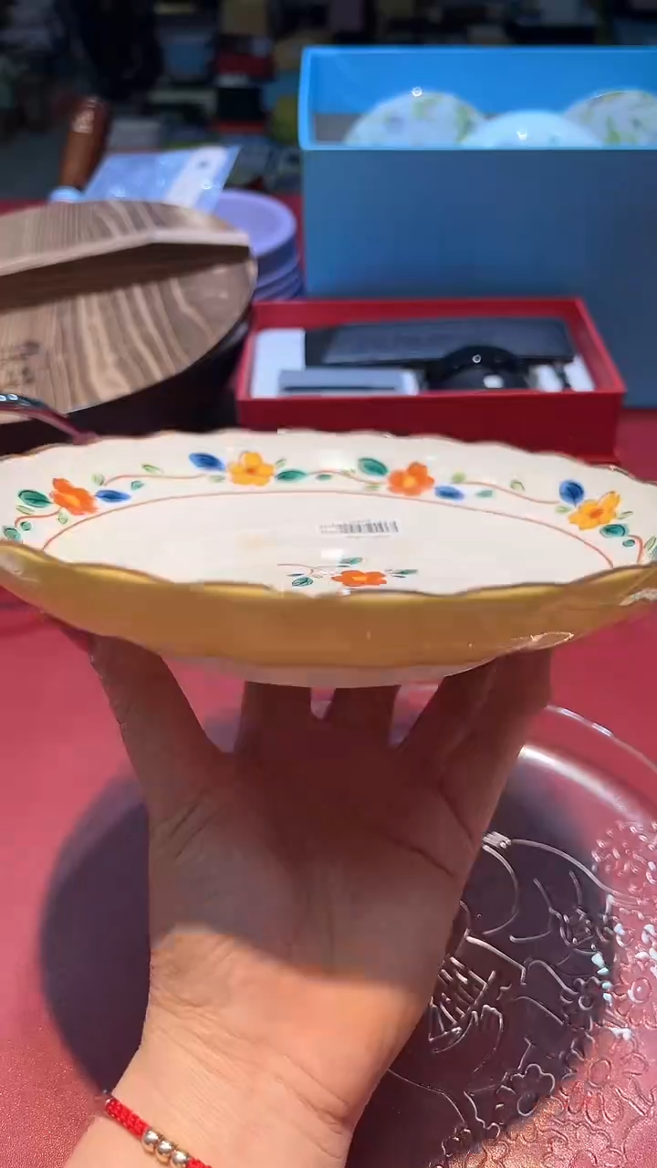 【闪购商品】瓷片锅碗瓢盆一件不剩