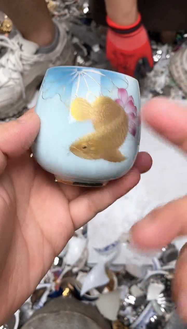 陶瓷金龙鱼主人杯