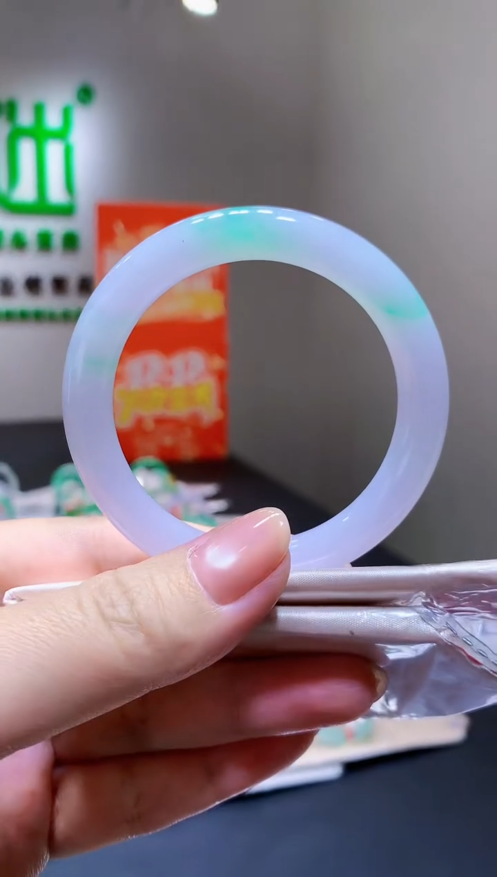 未镶嵌手镯翡翠- k305 天然缅甸A货翡翠53.4圆条