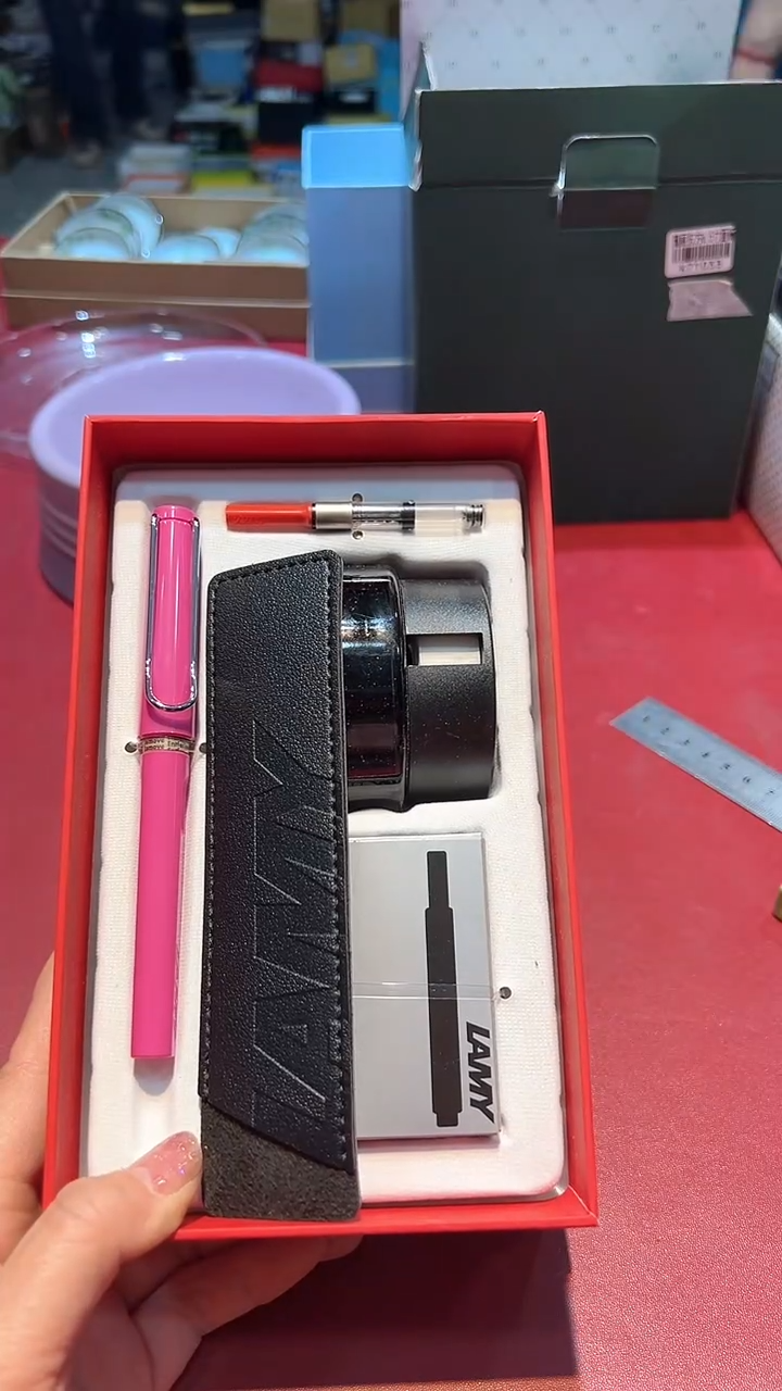 【闪购商品】瓷片锅碗瓢盆一件不剩