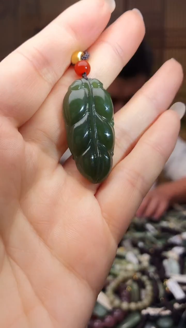 颈饰未镶嵌和田玉多样性发货，拍一发一