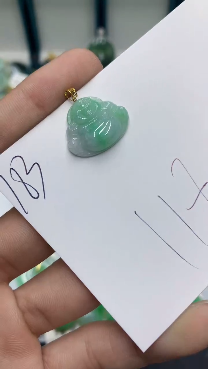 【闪购商品】翡翠颈饰18K金镶嵌翡翠